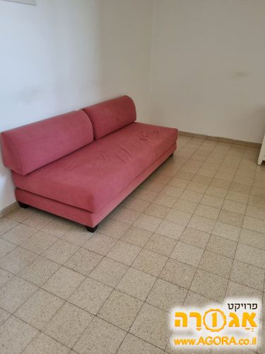 ספת אירוח נפתחת