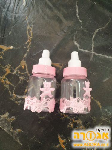 בקבוקי קישוט להולדת הבת