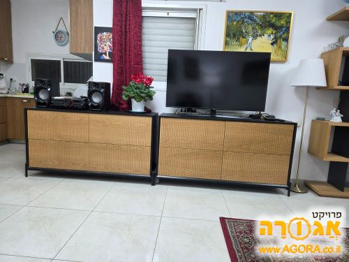 שני מזנונים