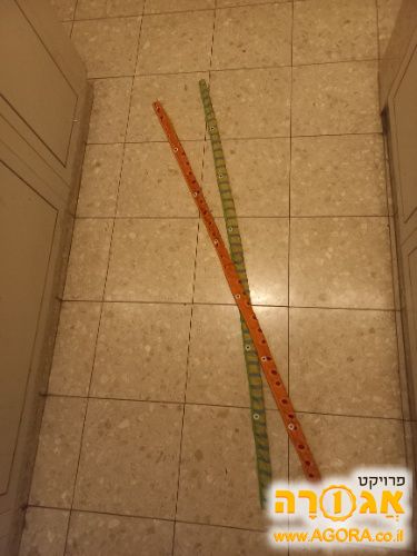 מוטות גמישים לאוניברסיטה לתינוק