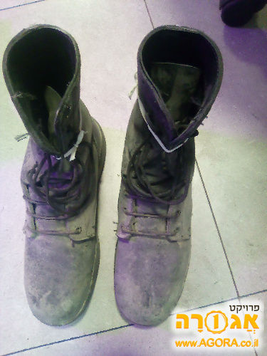 נעליים גבוהות שחורות