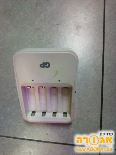 מטען סוללות AA וAAA של GP