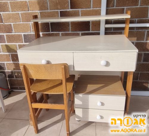 שולחן כתיבה לילדים