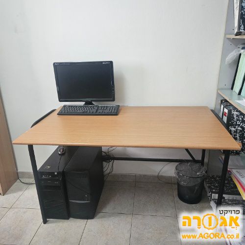 שולחן מחשב