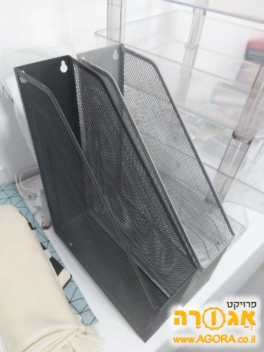 מעמד רשת מתכת לקטלוגים שחור/כסוף