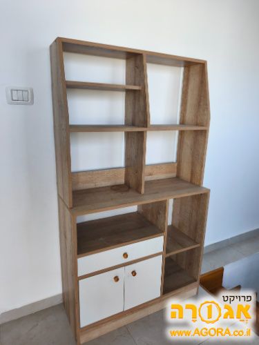 ארונית שירות
