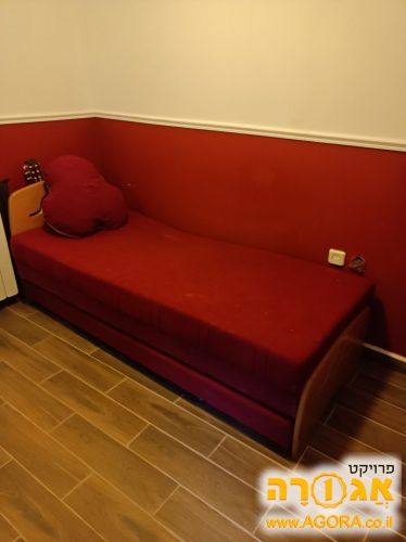 ספת נואר הנפתחת למיטה זוגית