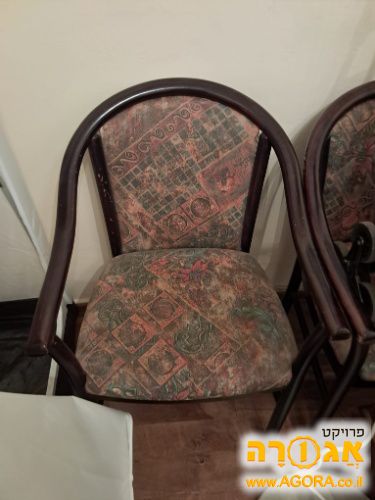 כסאות ישיבה