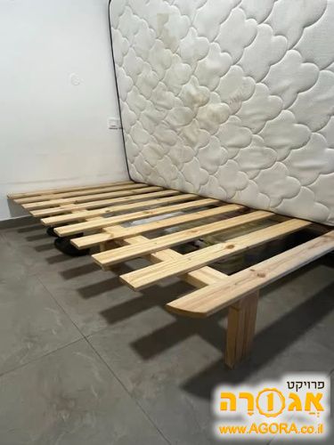 מיטה ובסיס מיטה
