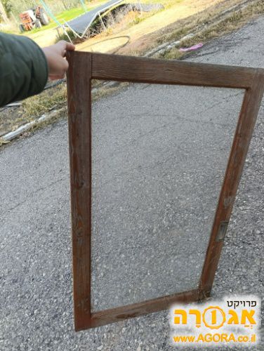 חלונות עץ