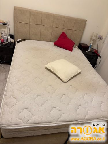 מיטה זוגית
