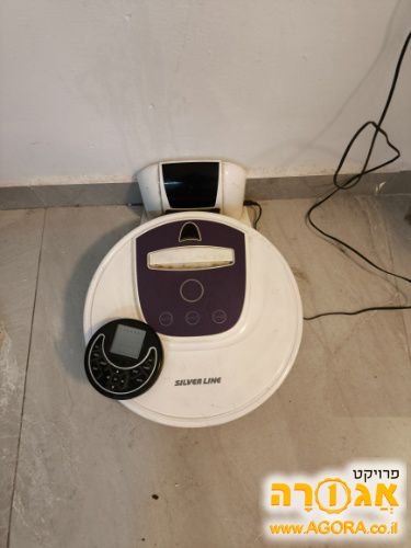 שואב אבק רובוטי פשוט, עובד, ישן