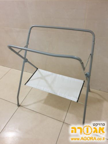 רגליים לאמבטיית תינוק
