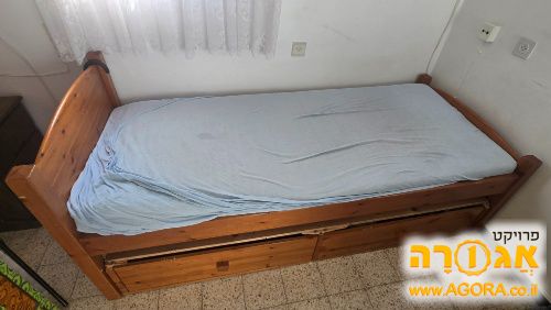 מיטת נוער נפתחת