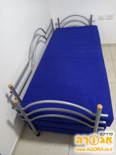 מיטה נפתחת