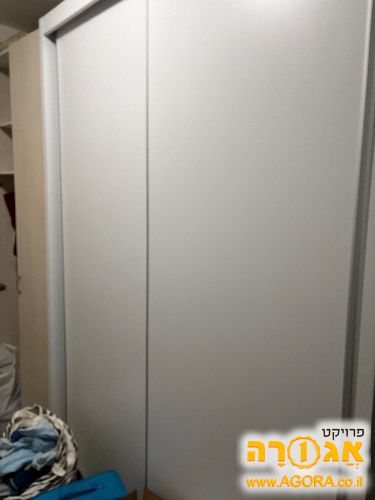 ארון בגדים הזזה