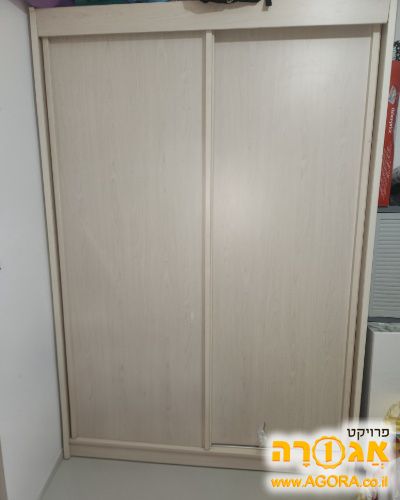ארון הזזה
