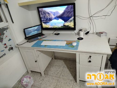 שולחן תחמיד/משרד