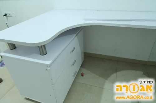 שולחן כתיבה