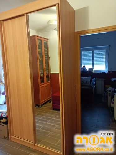 ארון הזזה