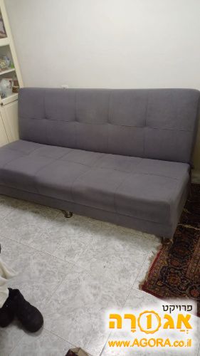 ספה נפתחת למיטה זוגית עם ארגז איחסון