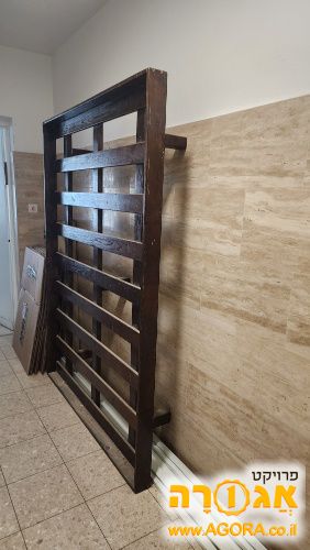 בסיס מיטה רוחב: 1.40מ' יש מעלית אשדוד