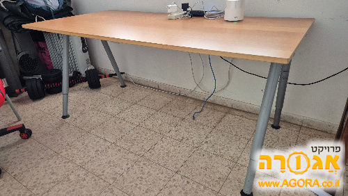 שולחן משרדי