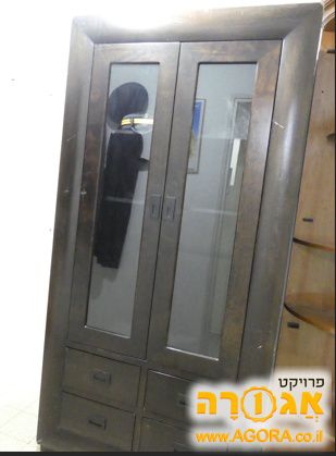 ארון ספרים/ויטרינה