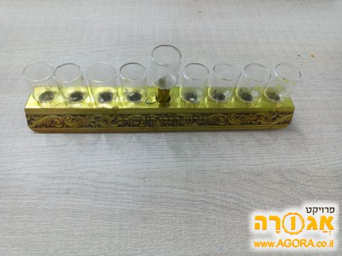 חנוכיה + כוסיות