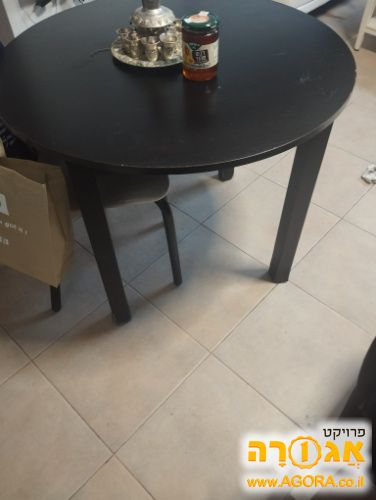 שולחן