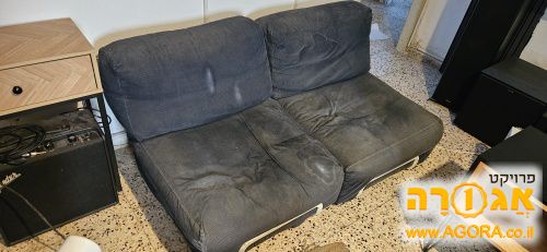 2 כורסאות שחורות