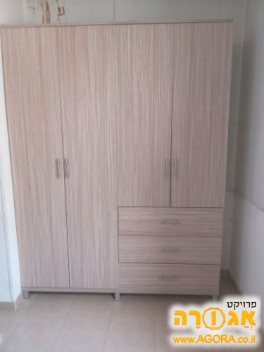 ארון במצב מעולה!!!
