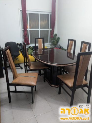 פינת אוכל: שולחן ו6 כיסאות