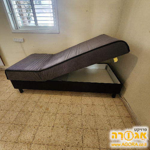 מיטת עמינח עם אחסון