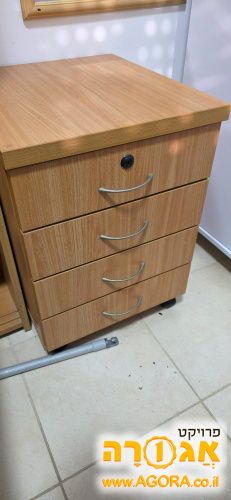 שידת מגירות