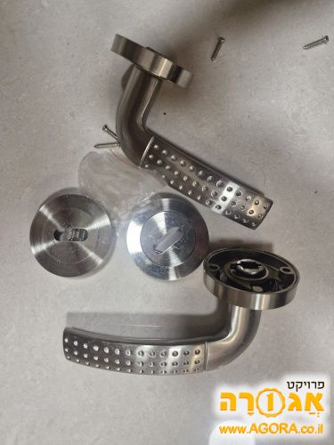 ידית לדלת