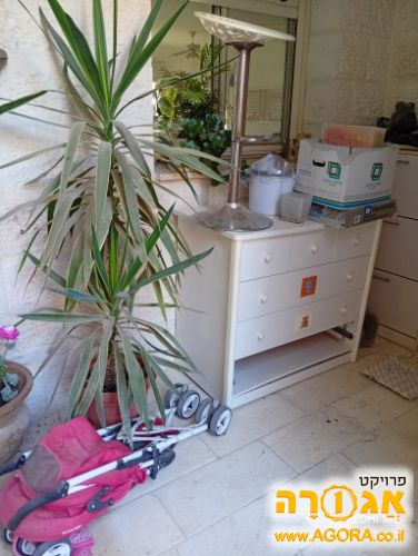 כסא בר (ומה שרואים בתמונה