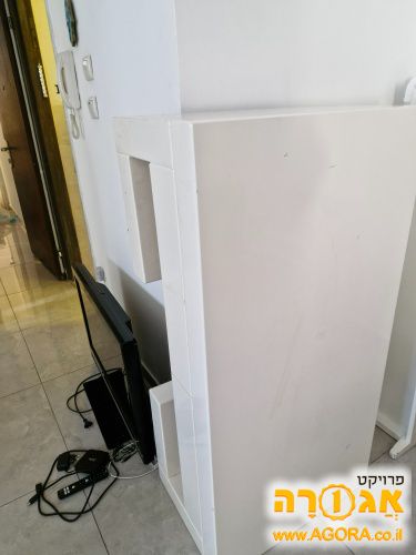 שולחן סלוני