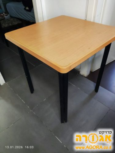 שולחן לשניים