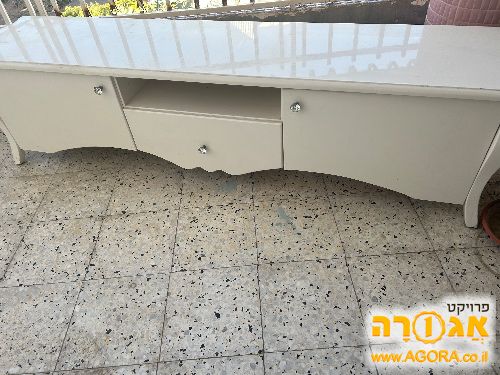 מזנון סלון