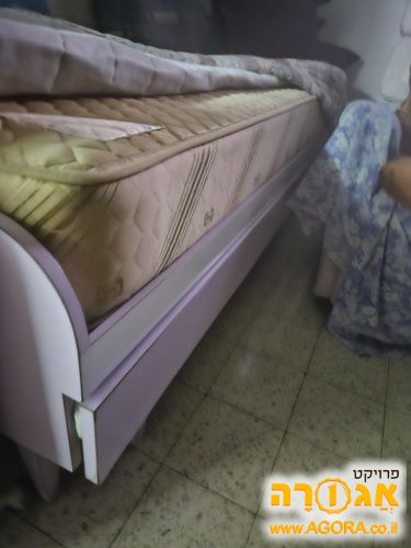 מיטת נוער