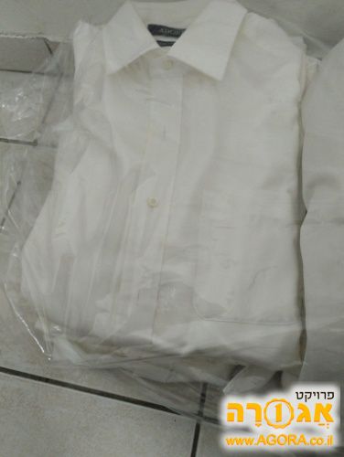 חולצות לבנות מכופתרות לגבר- משומשות