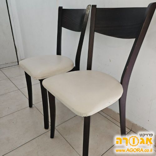 כסאות