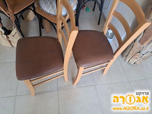 2 כסאות