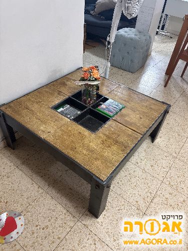 שולחן