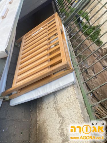 לול ברחוב אהרונסון ת"א