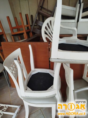 כסאות