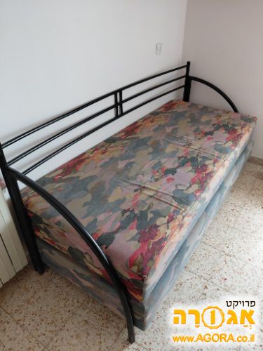 מיטה נפתחת