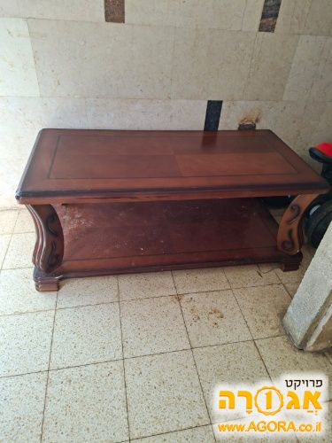 שולחן
