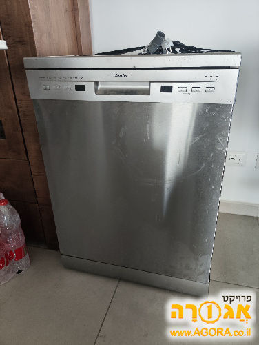מדיח כלים sauter עם נזילה קלה בגוף
